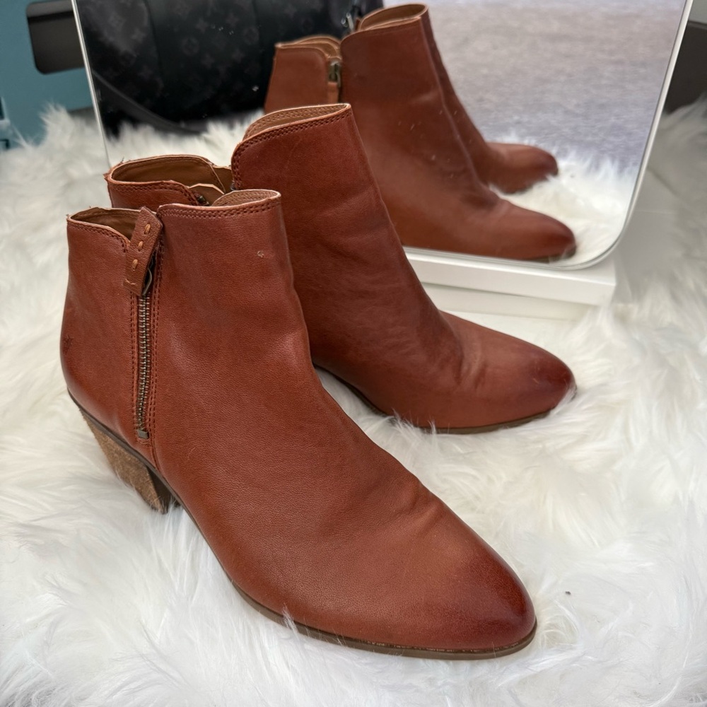 Frye Judith Bootie Cognac Leather Ankle Boots